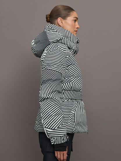 Carbon38 | Candice Ski Parka - Warped Star Print Black/Snow White