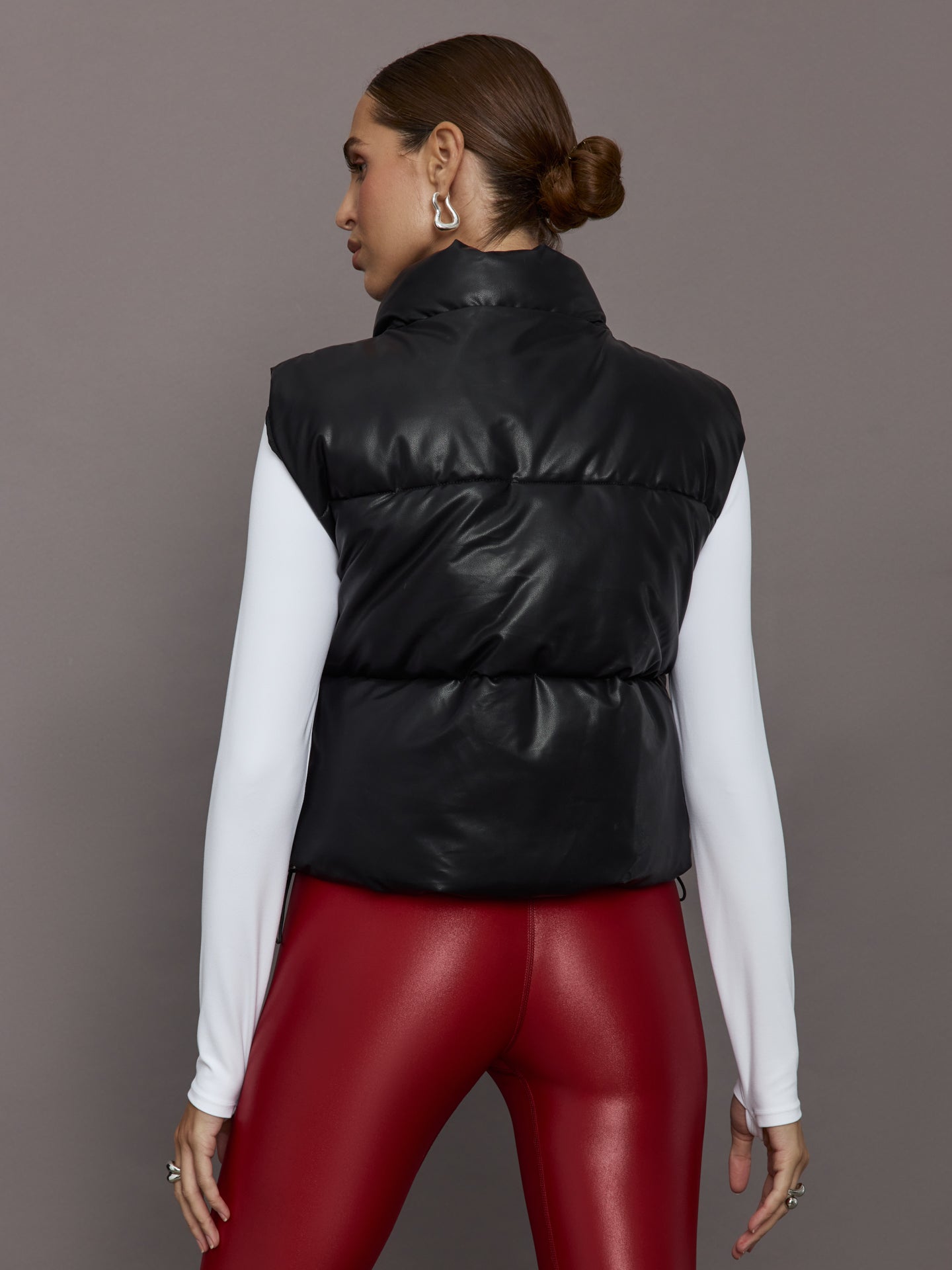 Carbon38 | Quilted Puffer Vest - Black