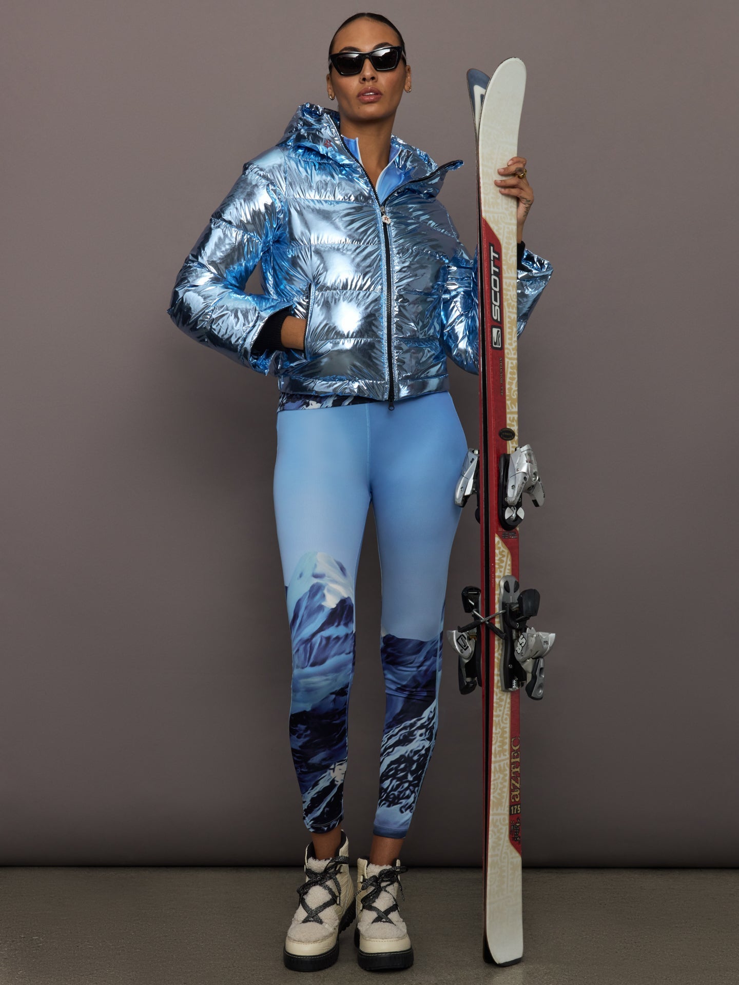 Carbon38 | Polar Flare Ski Jacket III - Light Blue Foil