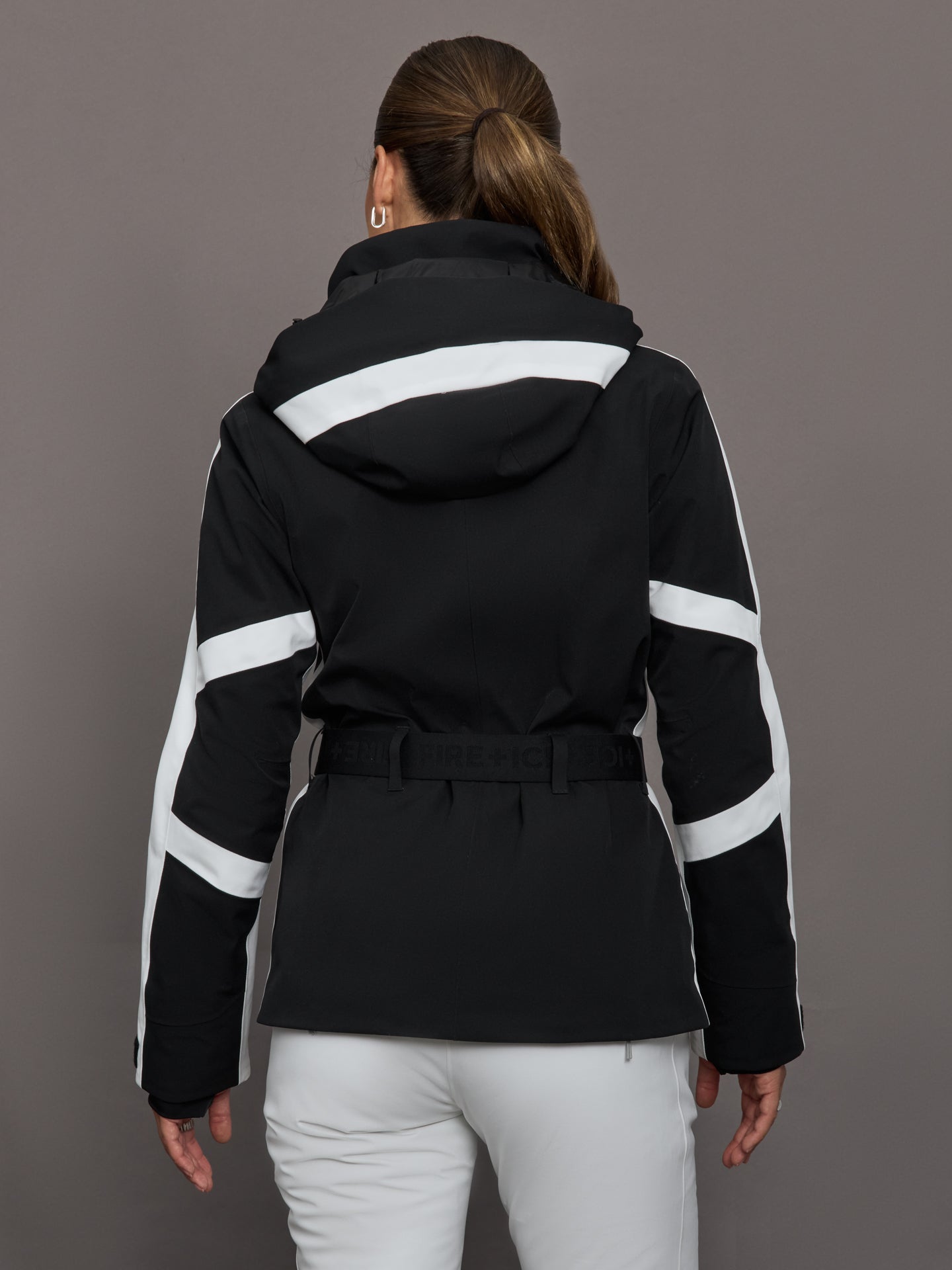Carbon38 | MOIA2-T - Black