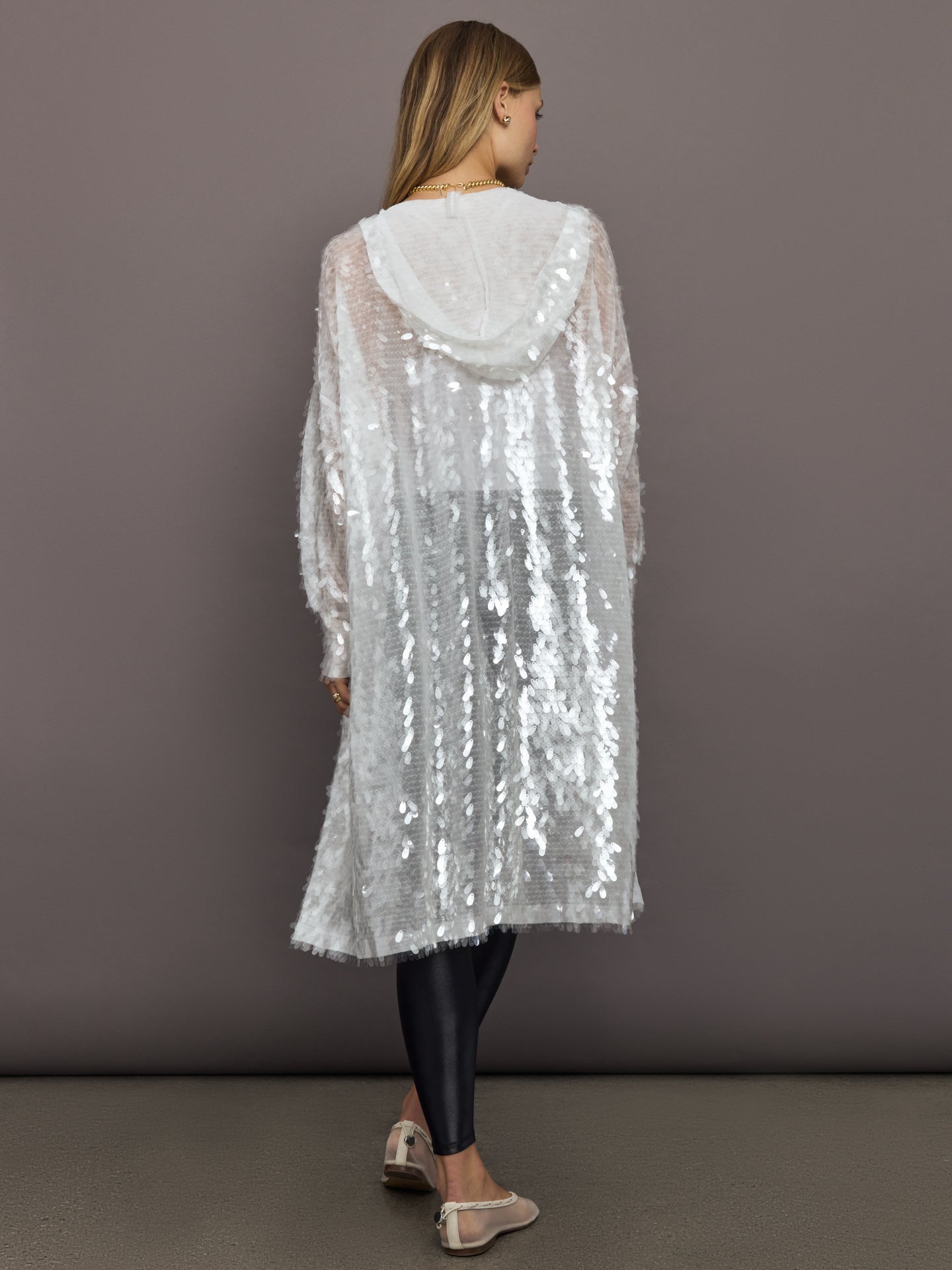 Carbon38 | Hooded Robe to Knee - Clear/White