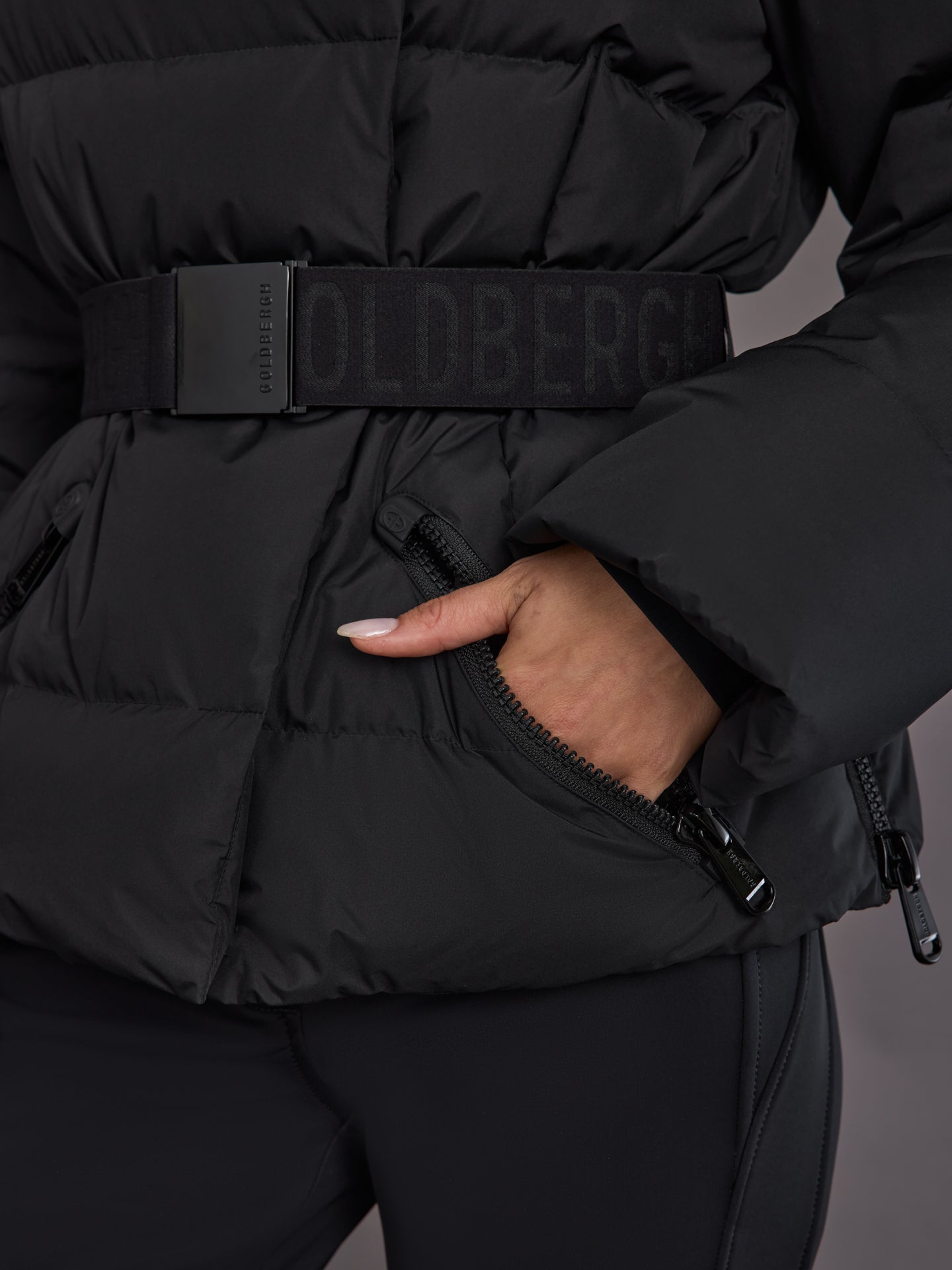 Carbon38 | Bufera Ski Jacket - Black